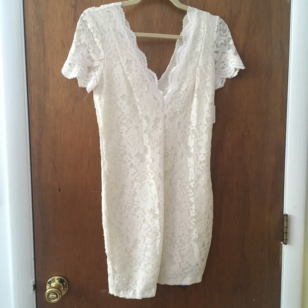 NWT UO White Lace Scalloped Bodycon Dress S